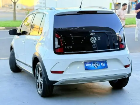 VOLKSWAGEN Cross UP 1.0 12V 4P TSI FLEX, Foto 4