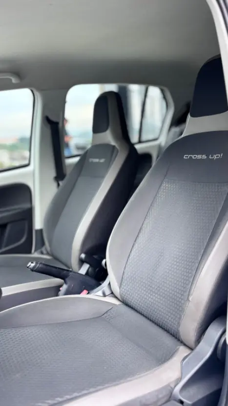 VOLKSWAGEN Cross UP 1.0 12V 4P TSI FLEX, Foto 9