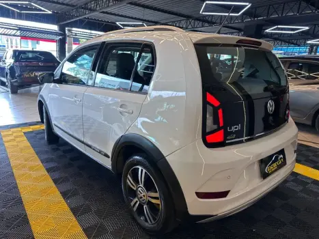 VOLKSWAGEN Cross UP 1.0 12V 4P TSI FLEX, Foto 4