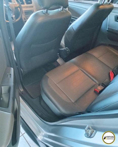VOLKSWAGEN Crossfox 1.6 4P FLEX, Foto 12 VOLKSWAGEN Crossfox 1.6 4P FLEX, Foto 12