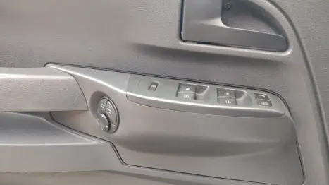 VOLKSWAGEN Fox 1.0 4P PLUS FLEX, Foto 15