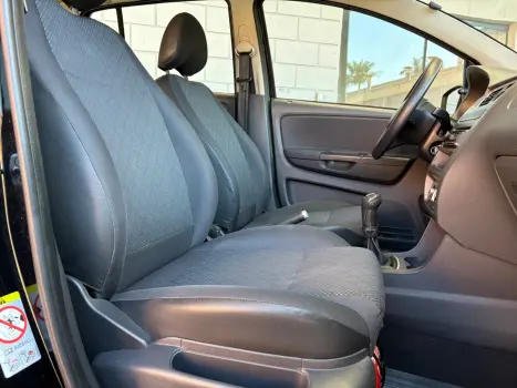 VOLKSWAGEN Fox 1.0 4P FLEX, Foto 17