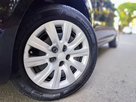 VOLKSWAGEN Fox 1.0 TREND FLEX, Foto 15