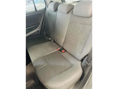 VOLKSWAGEN Fox 1.6 4P, Foto 12