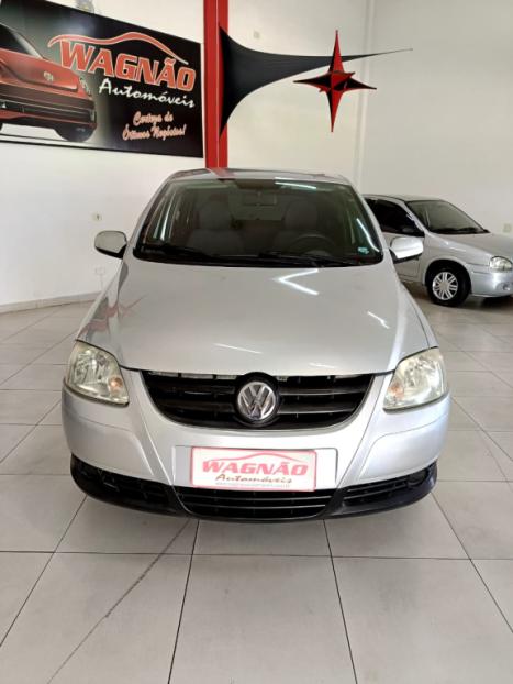 VOLKSWAGEN Fox 1.6 4P PLUS FLEX, Foto 2 VOLKSWAGEN Fox 1.6 4P PLUS FLEX, Foto 2