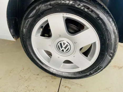 VOLKSWAGEN Fox 1.6 4P PLUS FLEX, Foto 19
