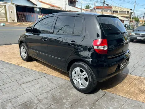 VOLKSWAGEN Fox 1.6 4P, Foto 6