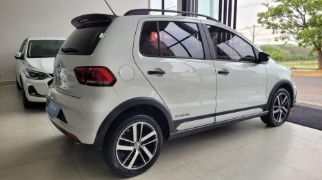 VOLKSWAGEN Fox 1.6 4P EXTREME FLEX, Foto 5 VOLKSWAGEN Fox 1.6 4P EXTREME FLEX, Foto 5