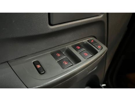 VOLKSWAGEN Fox 1.6 4P, Foto 14