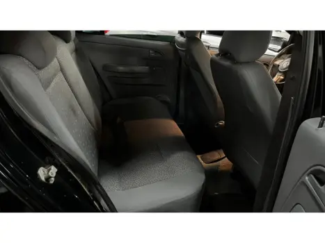 VOLKSWAGEN Fox 1.6 4P, Foto 20