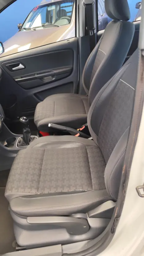 VOLKSWAGEN Fox 1.6 4P MSI COMFORTLINE FLEX, Foto 7