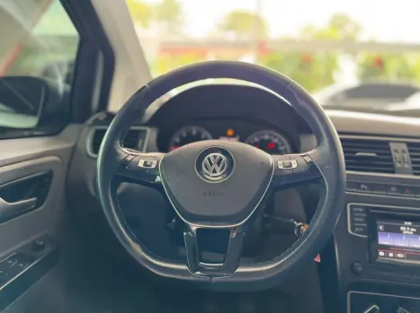 VOLKSWAGEN Fox 1.6 4P HIGHLINE FLEX, Foto 15