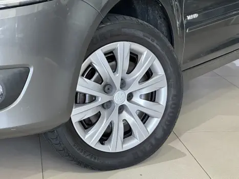 VOLKSWAGEN Fox 1.6 4P FLEX, Foto 6