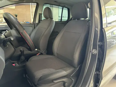 VOLKSWAGEN Fox 1.6 4P FLEX, Foto 13