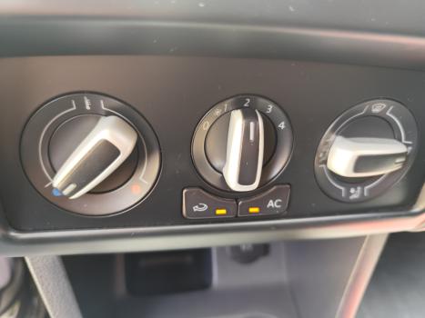 VOLKSWAGEN Fox 1.6 4P TREND FLEX, Foto 12