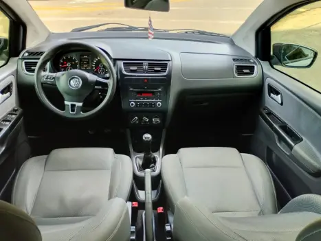 VOLKSWAGEN Fox 1.6 4P I-TREND FLEX, Foto 6