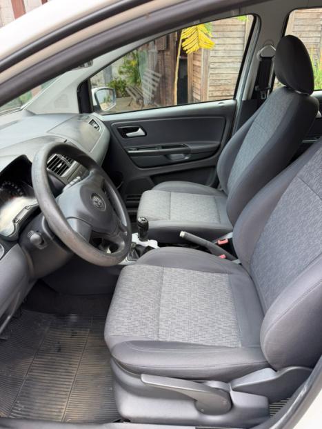 VOLKSWAGEN Fox 1.6 4P TREND FLEX, Foto 7