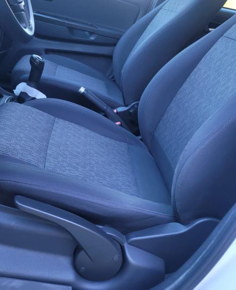 VOLKSWAGEN Fox 1.6 4P TREND FLEX, Foto 6