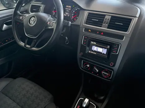 VOLKSWAGEN Fox 1.6 4P, Foto 12