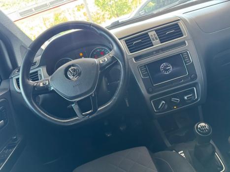 VOLKSWAGEN Fox 1.6 4P, Foto 6