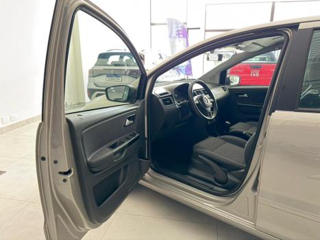 VOLKSWAGEN Fox 1.6 4P FLEX, Foto 7