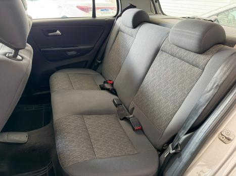 VOLKSWAGEN Fox 1.6 4P FLEX, Foto 10