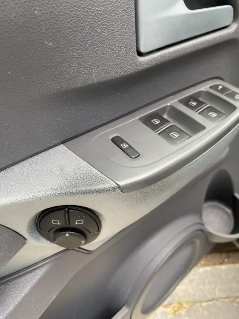 VOLKSWAGEN Fox 1.6 4P ROUTE FLEX, Foto 9