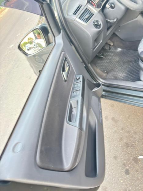 VOLKSWAGEN Fox 1.6 4P, Foto 3