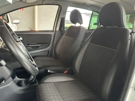 VOLKSWAGEN Fox 1.6 4P COMFORTLINE FLEX, Foto 15