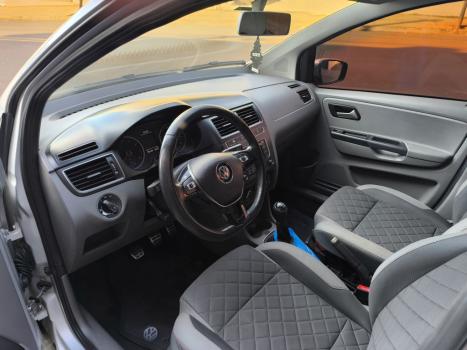 VOLKSWAGEN Fox 1.6 4P HIGHLINE FLEX, Foto 7