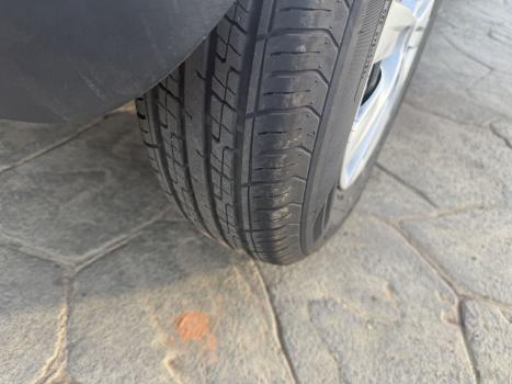 VOLKSWAGEN Fox 1.6 4P, Foto 8