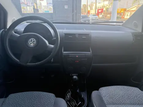 VOLKSWAGEN Fox 1.6 4P, Foto 9