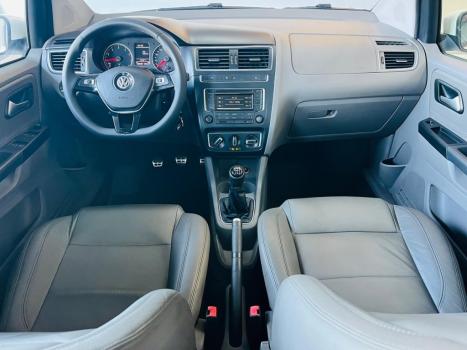 VOLKSWAGEN Fox 1.6 4P, Foto 10