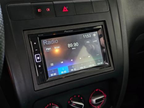 VOLKSWAGEN Fox 1.6 4P FLEX, Foto 8
