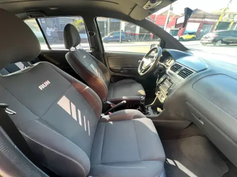 VOLKSWAGEN Fox 1.6 4P, Foto 12