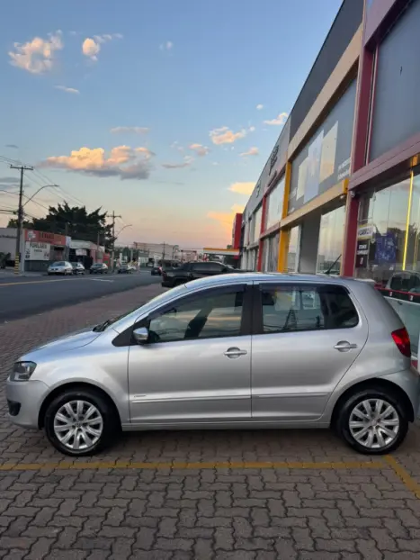 VOLKSWAGEN Fox 1.6 4P TREND FLEX, Foto 4