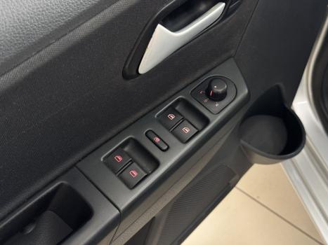VOLKSWAGEN Fox 1.6 4P TREND FLEX, Foto 8