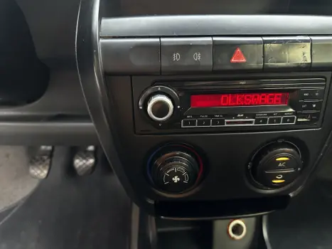 VOLKSWAGEN Fox 1.6  4P SPORTLINE FLEX, Foto 6