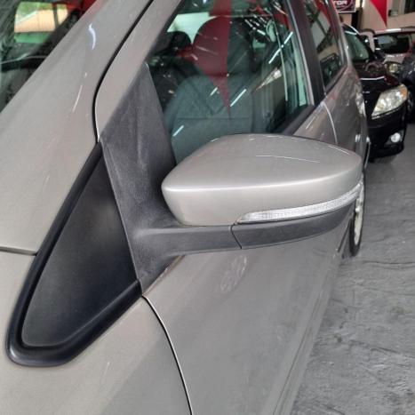 VOLKSWAGEN Fox 1.6 FLEX, Foto 9