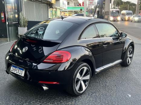 VOLKSWAGEN Fusca 2.0 16V TSI AUTOMÁTICO, Foto 4 VOLKSWAGEN Fusca 2.0 16V TSI AUTOMÁTICO, Foto 4