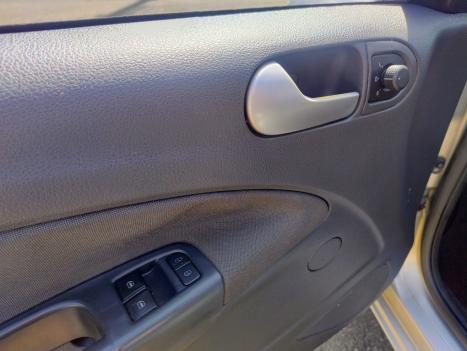 VOLKSWAGEN Gol 1.0 4P G6 I-TREND FLEX, Foto 11 VOLKSWAGEN Gol 1.0 4P G6 I-TREND FLEX, Foto 11