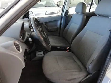 VOLKSWAGEN Gol 1.0 4P G4 FLEX, Foto 10