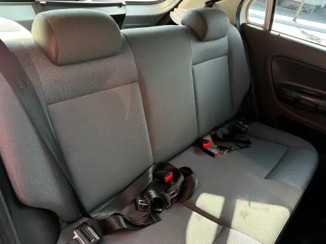 VOLKSWAGEN Gol 1.0 MI 4P, Foto 11