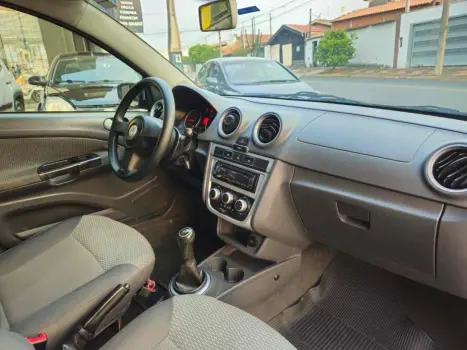 VOLKSWAGEN Gol 1.6 MI 4P, Foto 11