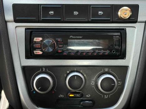 VOLKSWAGEN Gol 1.6 MI 4P, Foto 15