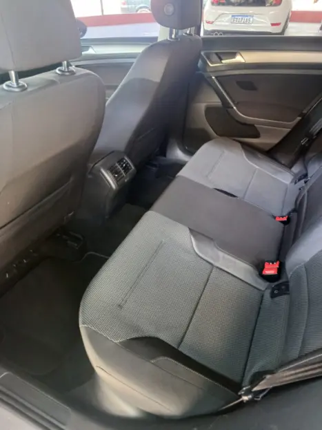 VOLKSWAGEN Golf 1.4 16V 4P TSI COMFORTLINE AUTOMÁTICO, Foto 10 VOLKSWAGEN Golf 1.4 16V 4P TSI COMFORTLINE AUTOMÁTICO, Foto 10