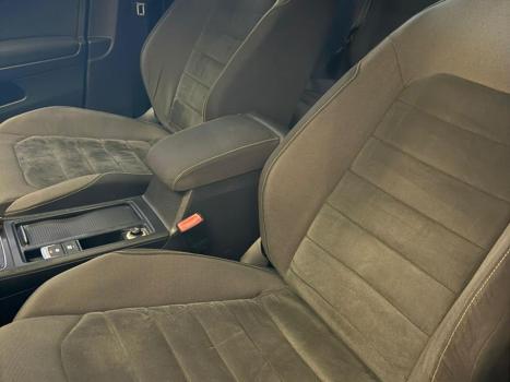 VOLKSWAGEN Golf 1.4 16V 4P TSI HIGHLINE, Foto 8