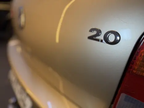 VOLKSWAGEN Golf 2.0 4P, Foto 11