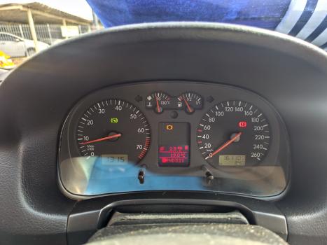 VOLKSWAGEN Golf 2.0 4P AUTOM�TICO, Foto 17