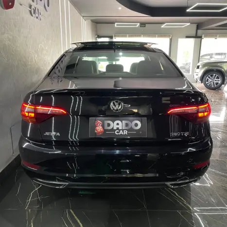 VOLKSWAGEN Jetta 1.4 4P 250 TSI R-LINE AUTOMÁTICO, Foto 2 VOLKSWAGEN Jetta 1.4 4P 250 TSI R-LINE AUTOMÁTICO, Foto 2